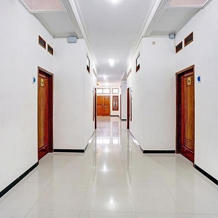 Avisha Guest House Syariah 玛琅 外观 照片